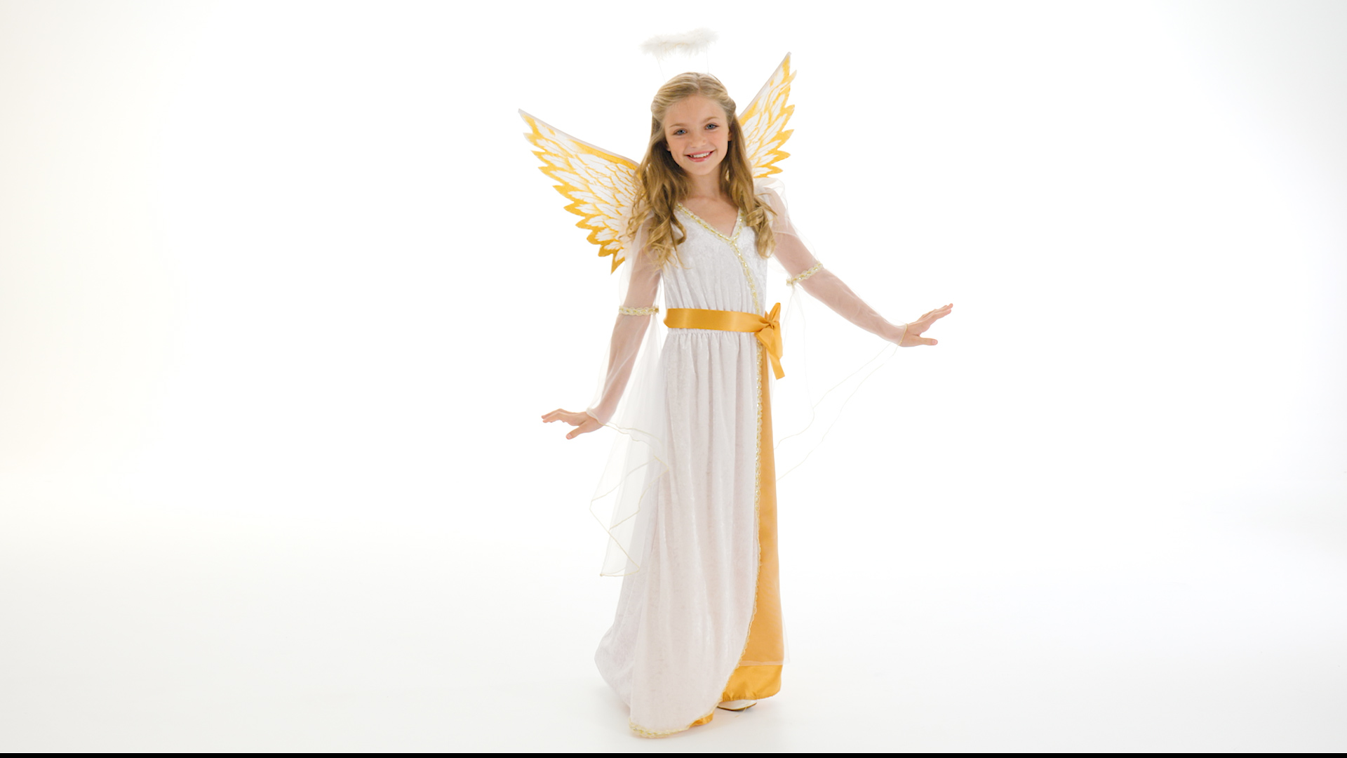 Become one of the Heavenly hosts this Christmas with our Girls Guardian Angel Costume! You'll be singing Joy to the World with gusto!